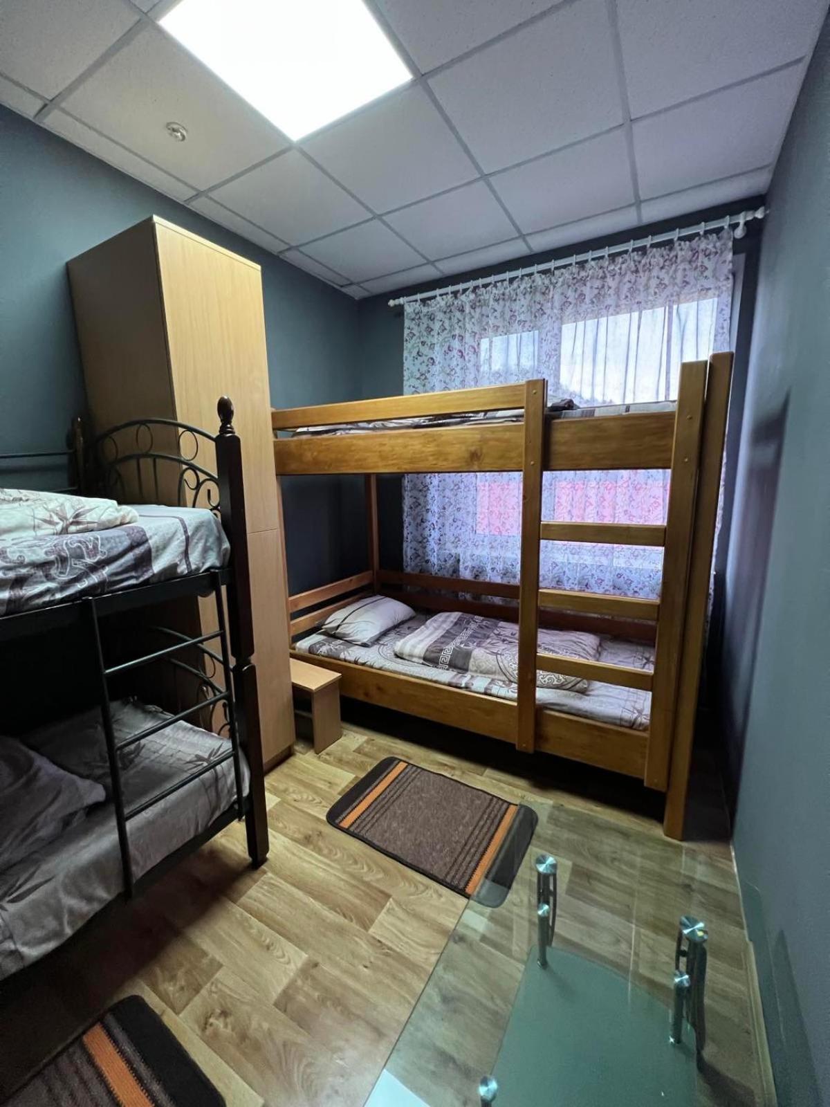 Welcome 24 Mukachevo Ngoại thất bức ảnh